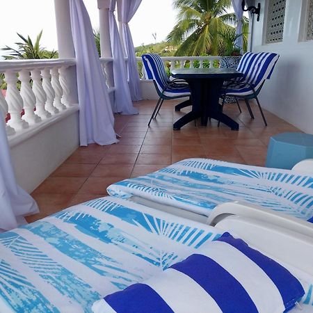 Caribbean Sea View Holiday Apartments Méro Exteriör bild