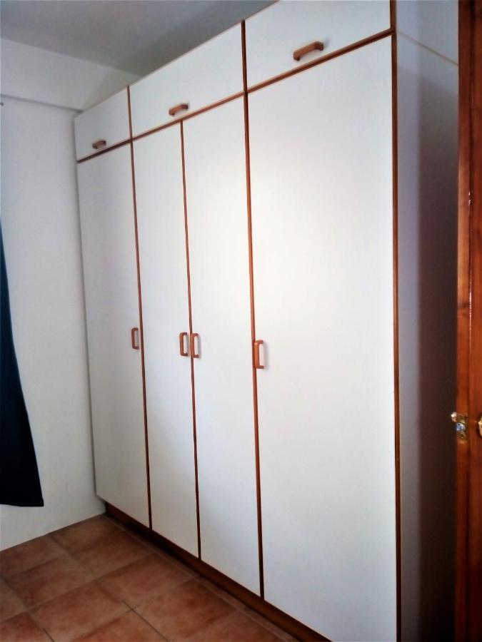 Caribbean Sea View Holiday Apartments Méro Exteriör bild