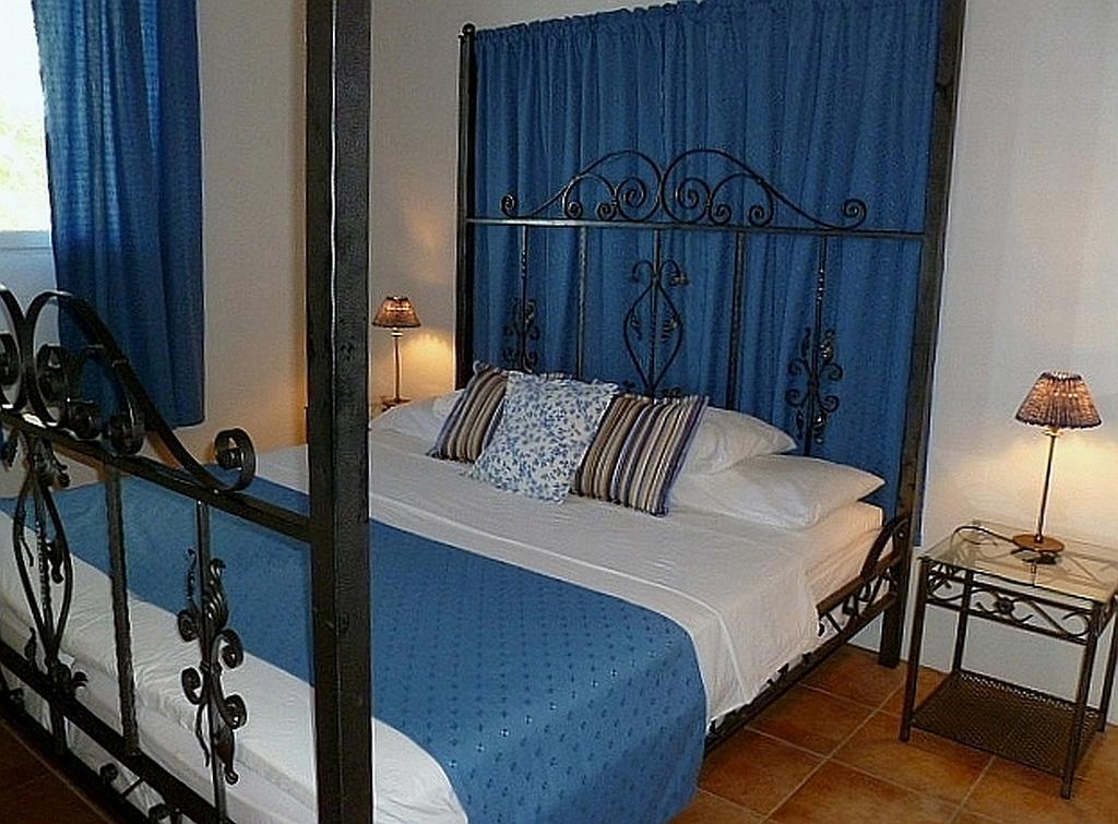 Caribbean Sea View Holiday Apartments Méro Exteriör bild