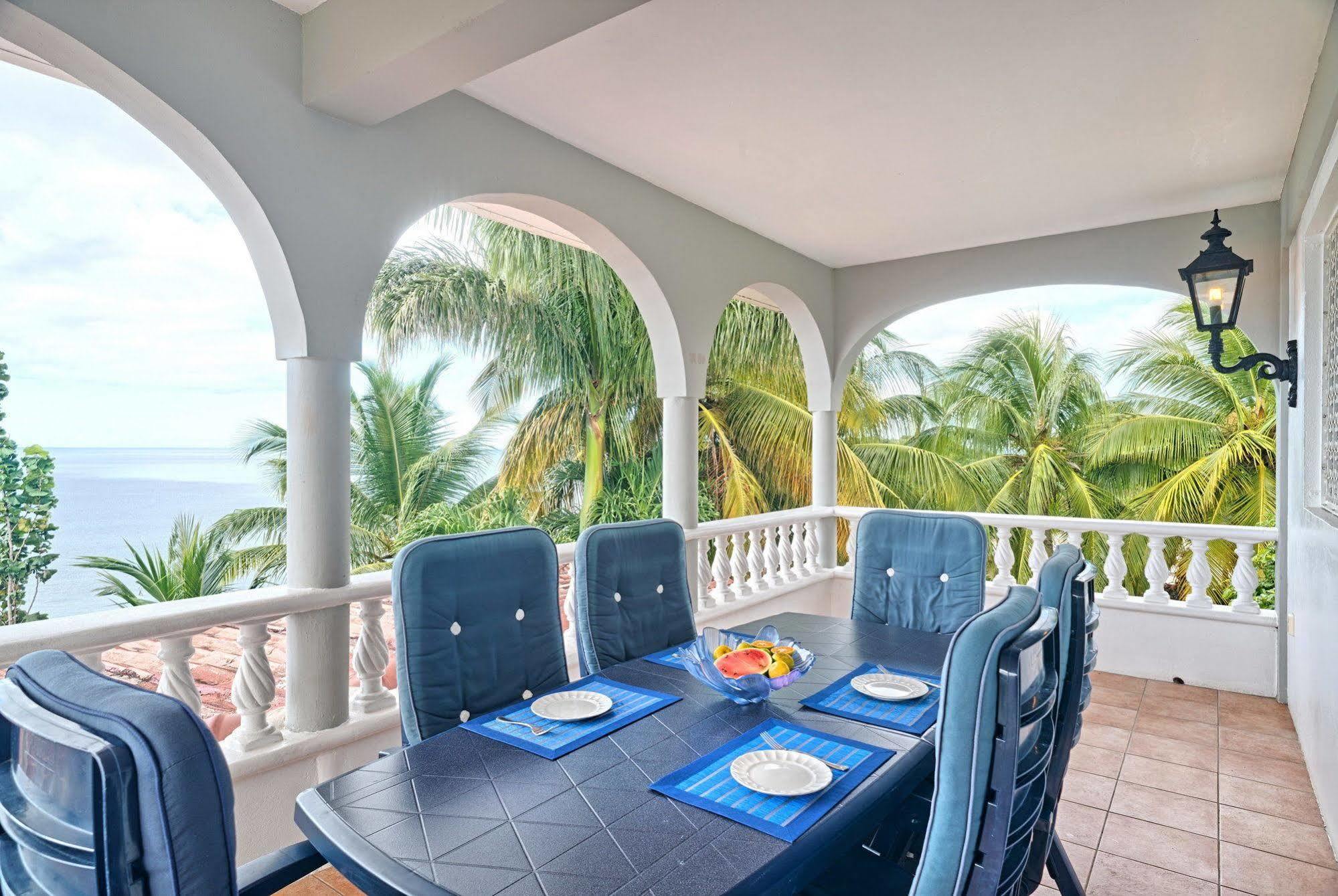 Caribbean Sea View Holiday Apartments Méro Exteriör bild