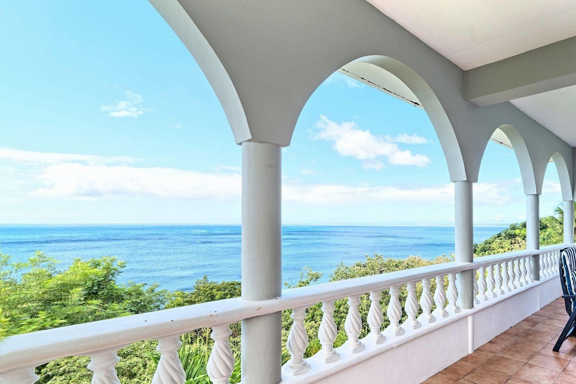 Caribbean Sea View Holiday Apartments Méro Exteriör bild