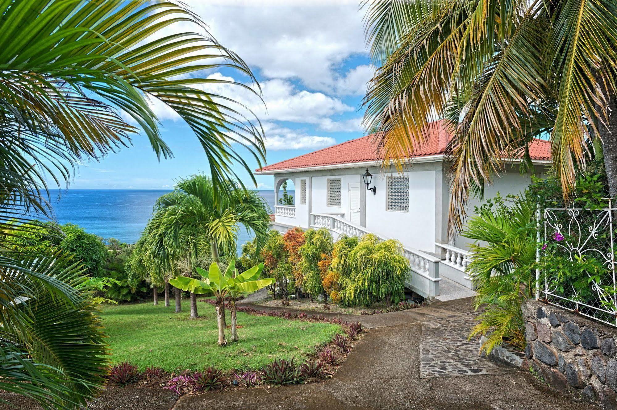 Caribbean Sea View Holiday Apartments Méro Exteriör bild