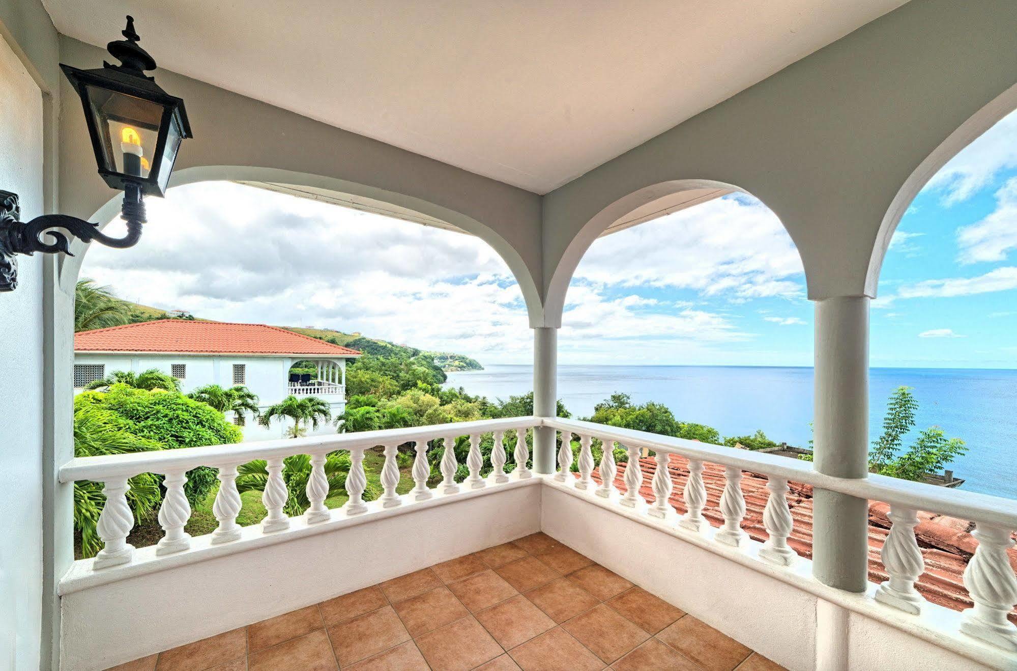 Caribbean Sea View Holiday Apartments Méro Exteriör bild